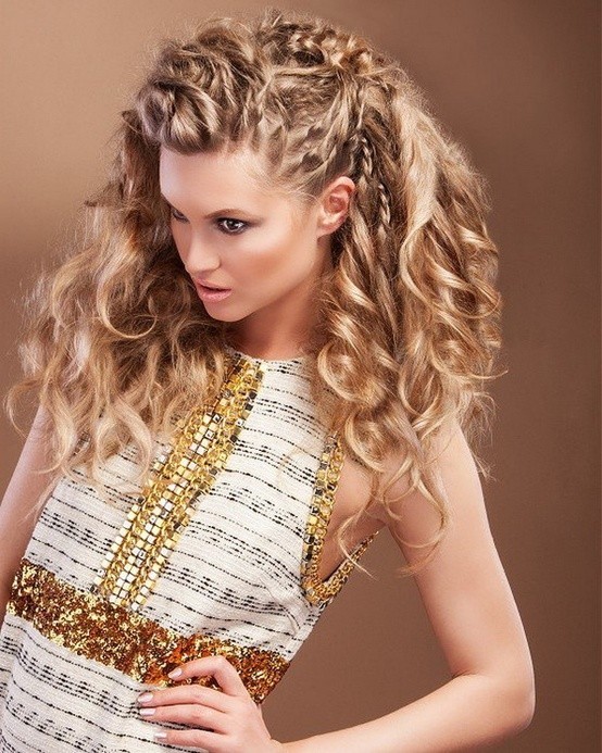 Acconciature capelli con la piastra: cambiare look è facile!